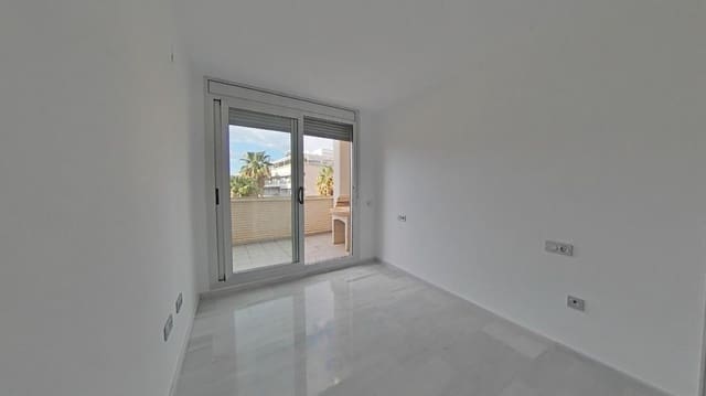 2 soverom Leilighet til salgs i Dénia med svømmebasseng garasje - € 240 000 (Ref: 10168552)