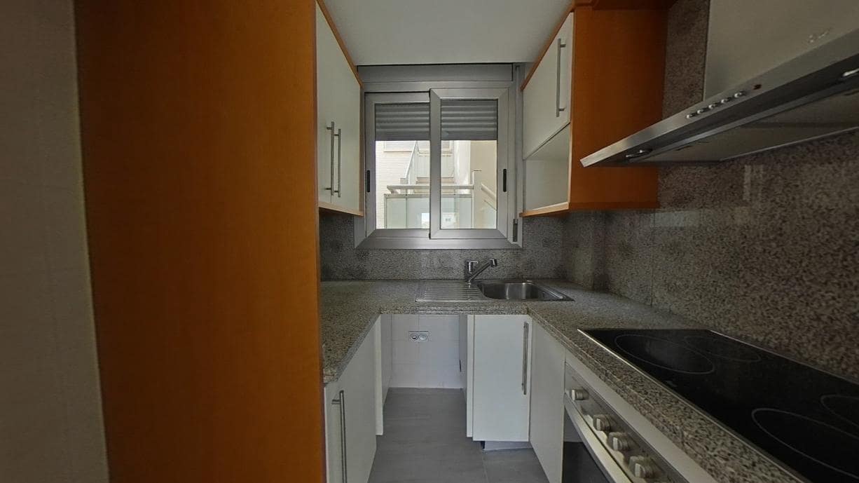 2 soverom Leilighet til salgs i Denia med svømmebasseng garasje - € 240 000 (Ref: 10168552)
