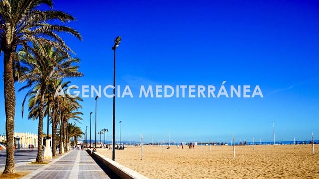 3 slaapkamer Flat te koop in Cabanyal-Canyamelar, Valencia stad - € 420.000 (Ref: 10171832)
