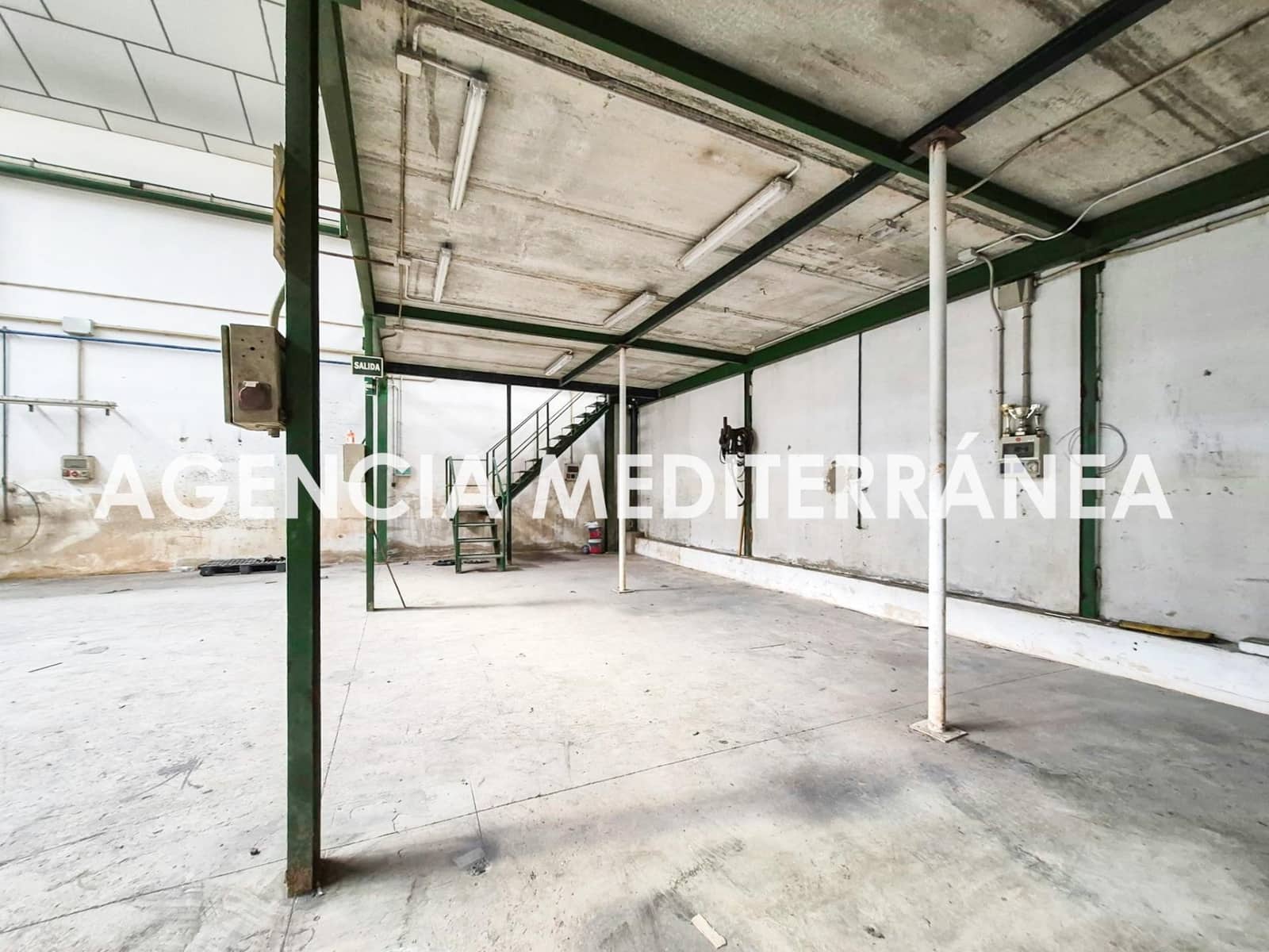 Företag att hyra i Beniparrell - 2 400 € (Ref: 10177308)