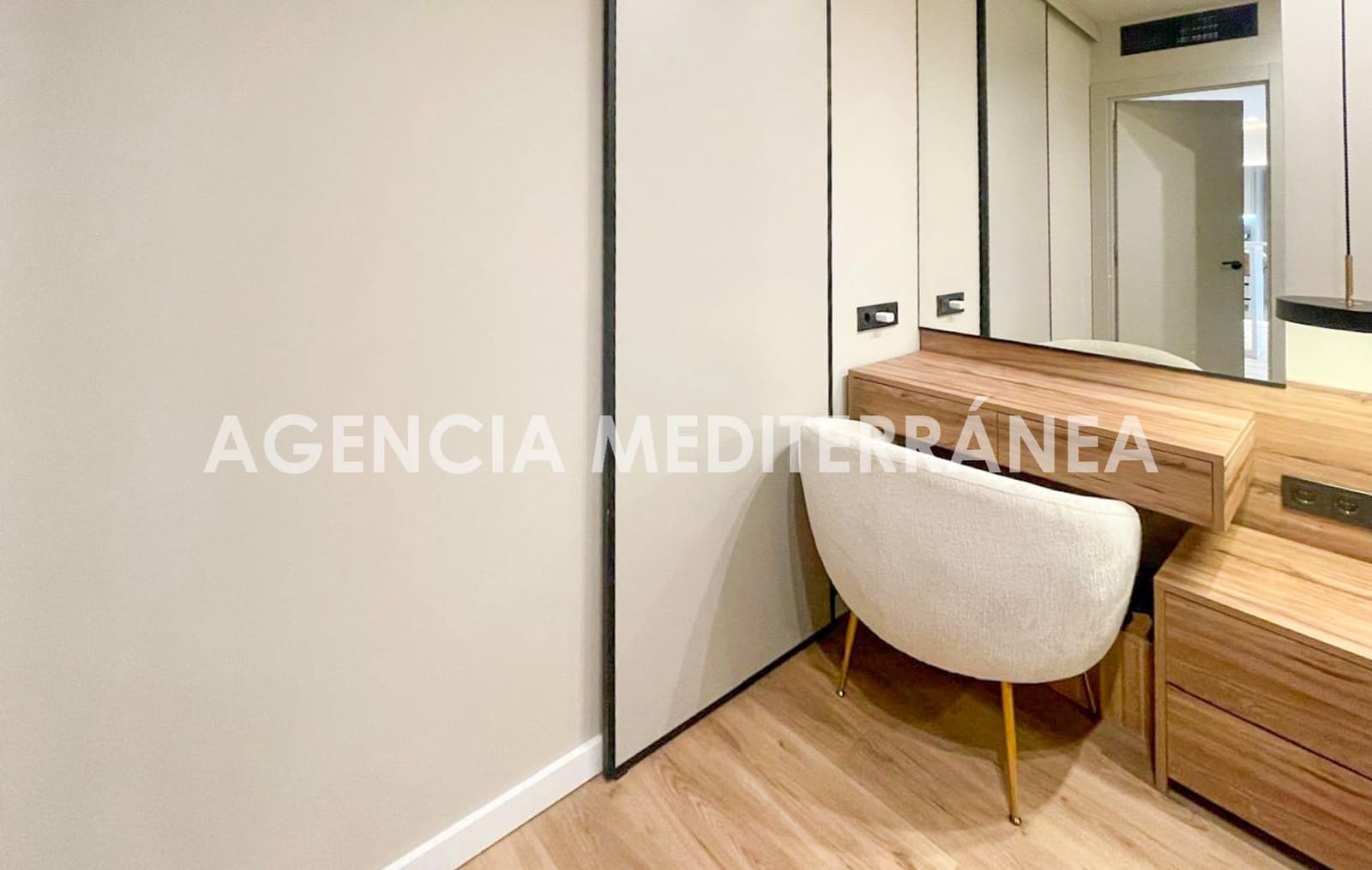 1 makuuhuone Huoneisto myytävänä paikassa Valencia kaupunki - 595 000 € (Ref: 10177309)