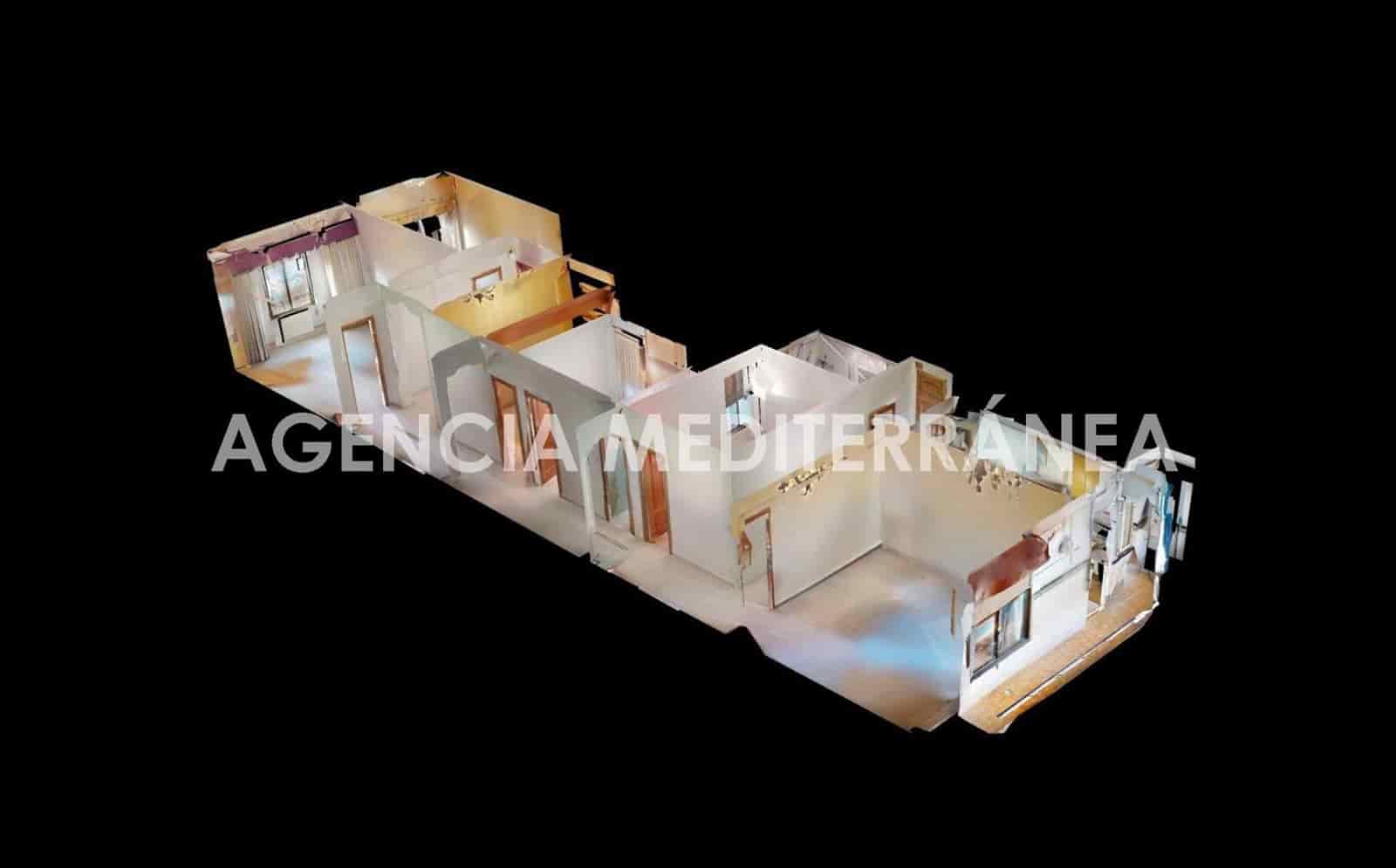 5 slaapkamer Flat te koop in Valencia stad - € 485.000 (Ref: 10183023)