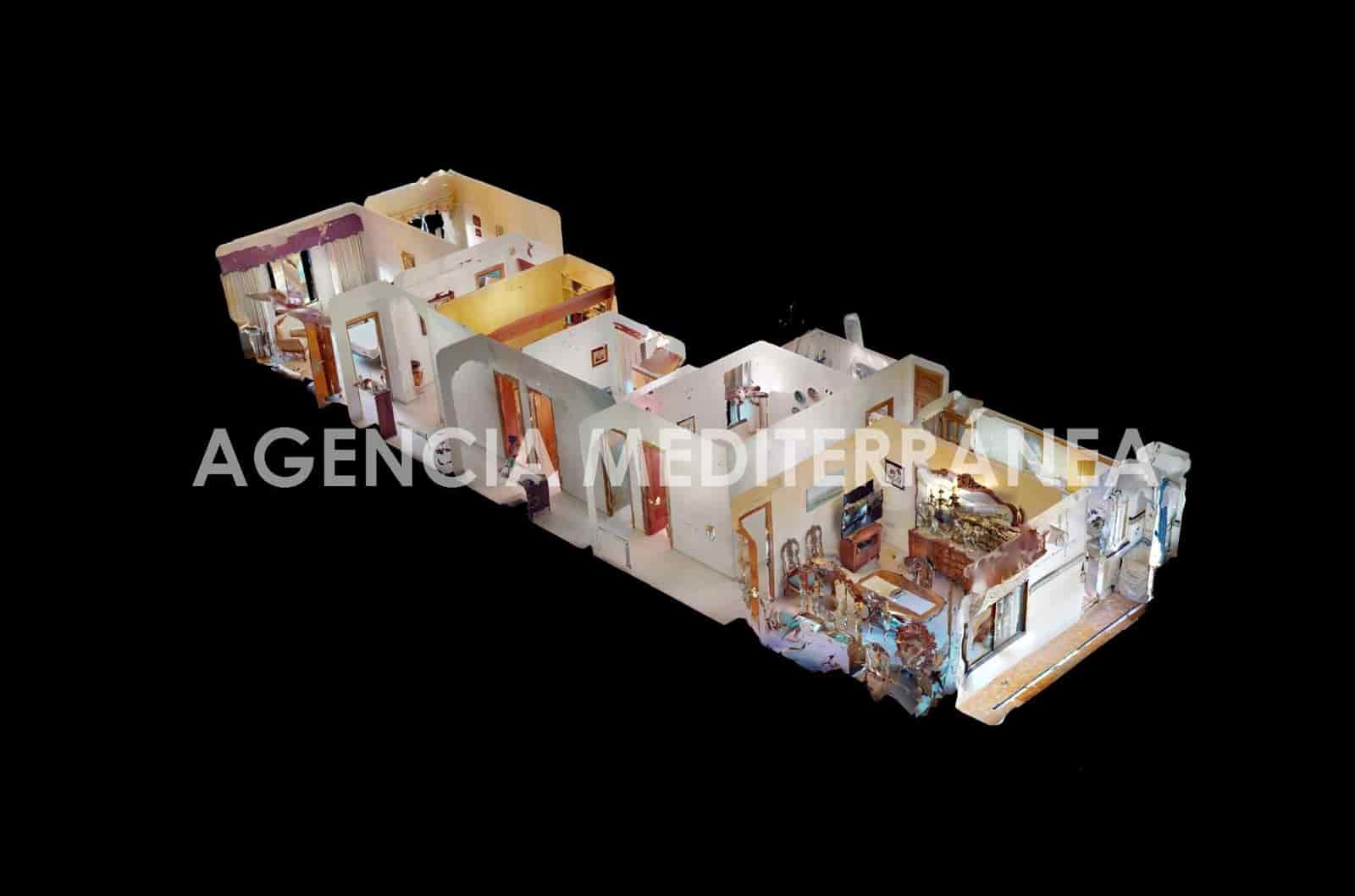 5 slaapkamer Flat te koop in Valencia stad - € 485.000 (Ref: 10183023)