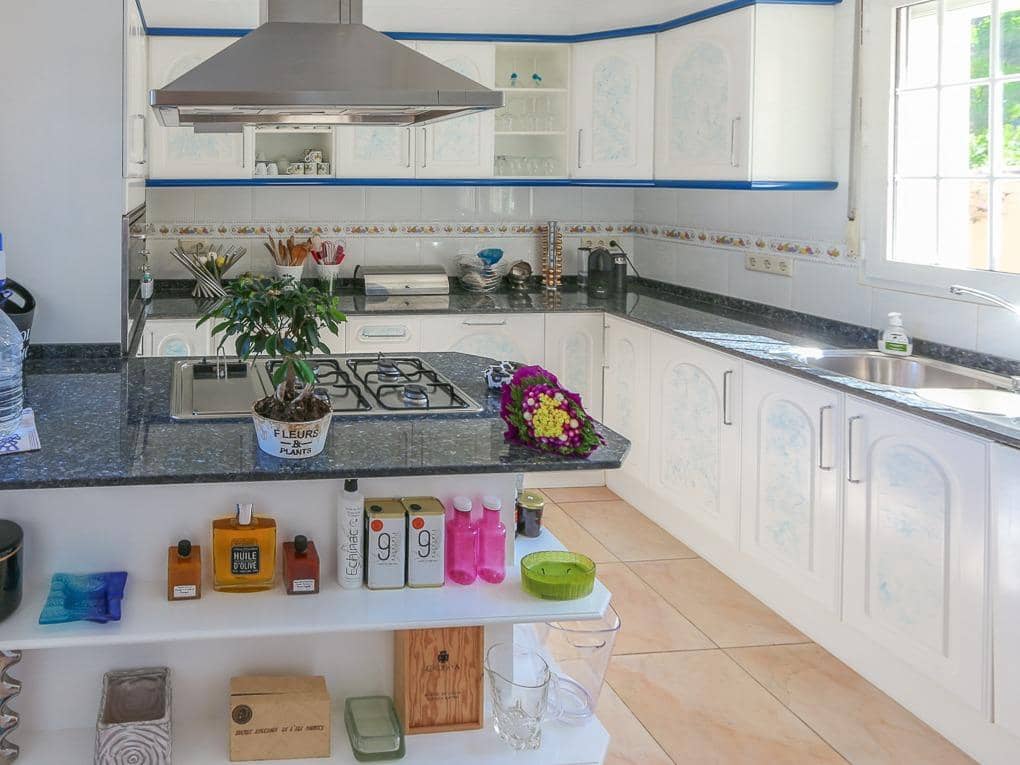 Chalet de 5 habitaciones en Dénia en venta con piscina garaje - 680.000 € (Ref: 7773220)