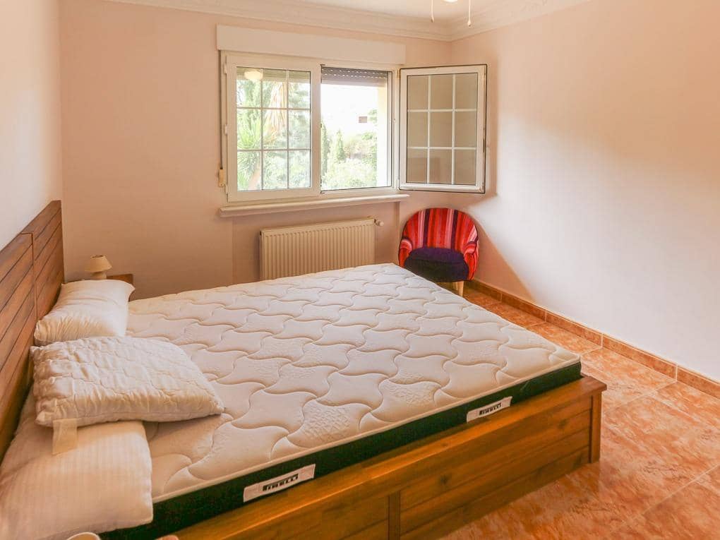 Chalet de 5 habitaciones en Dénia en venta con piscina garaje - 680.000 € (Ref: 7773220)