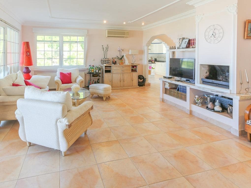 Chalet de 5 habitaciones en Dénia en venta con piscina garaje - 680.000 € (Ref: 7773220)