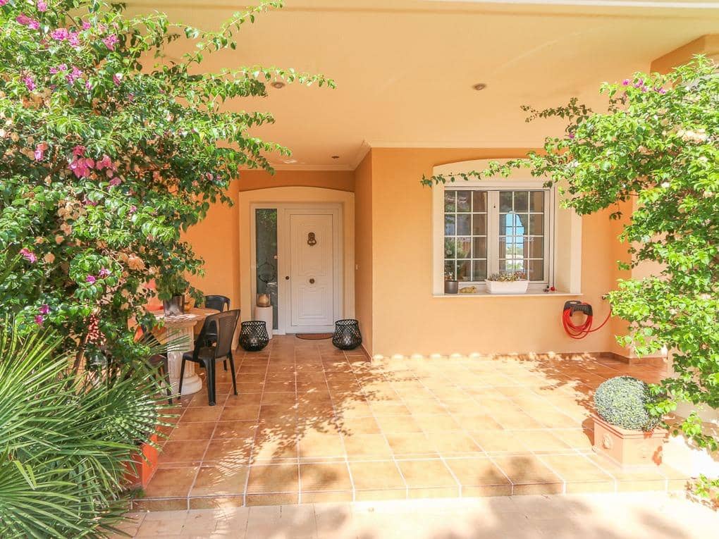 Chalet de 5 habitaciones en Dénia en venta con piscina garaje - 680.000 € (Ref: 7773220)