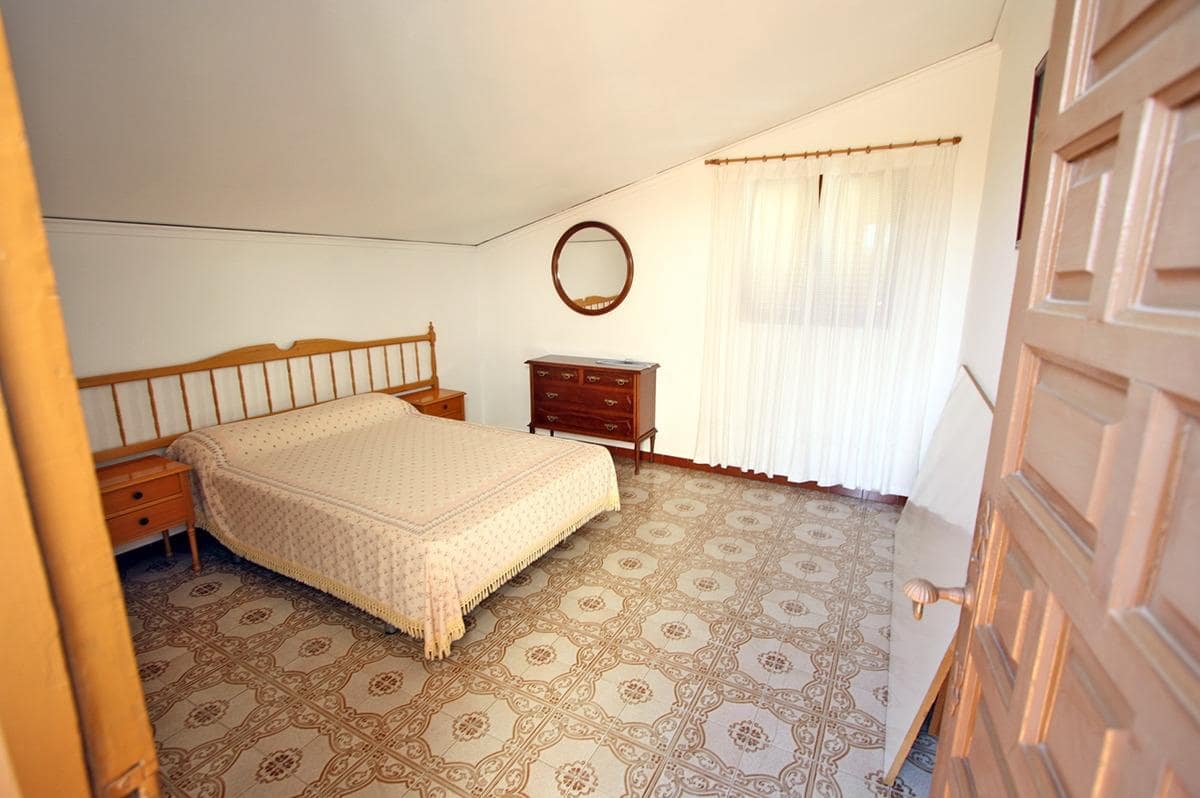 6 makuuhuone Huvila myytävänä paikassa Denia mukana 
autotalli - 532 000 € (Ref: 8173046)