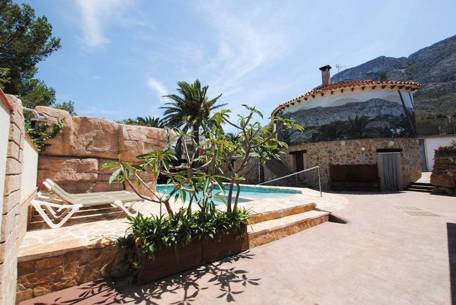 3 quarto Moradia para venda em Denia com piscina - 787 000 € (Ref: 8373797)