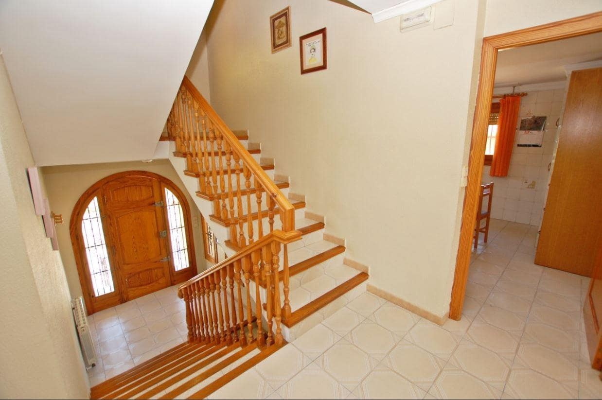 5 soveværelse Finca/Landehus til salg i Pego med swimmingpool - € 650.000 (Ref: 8564916)