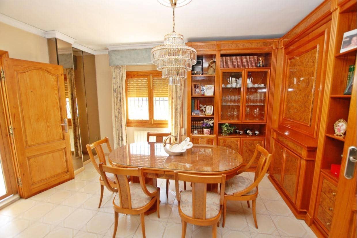 5 soveværelse Finca/Landehus til salg i Pego med swimmingpool - € 650.000 (Ref: 8564916)