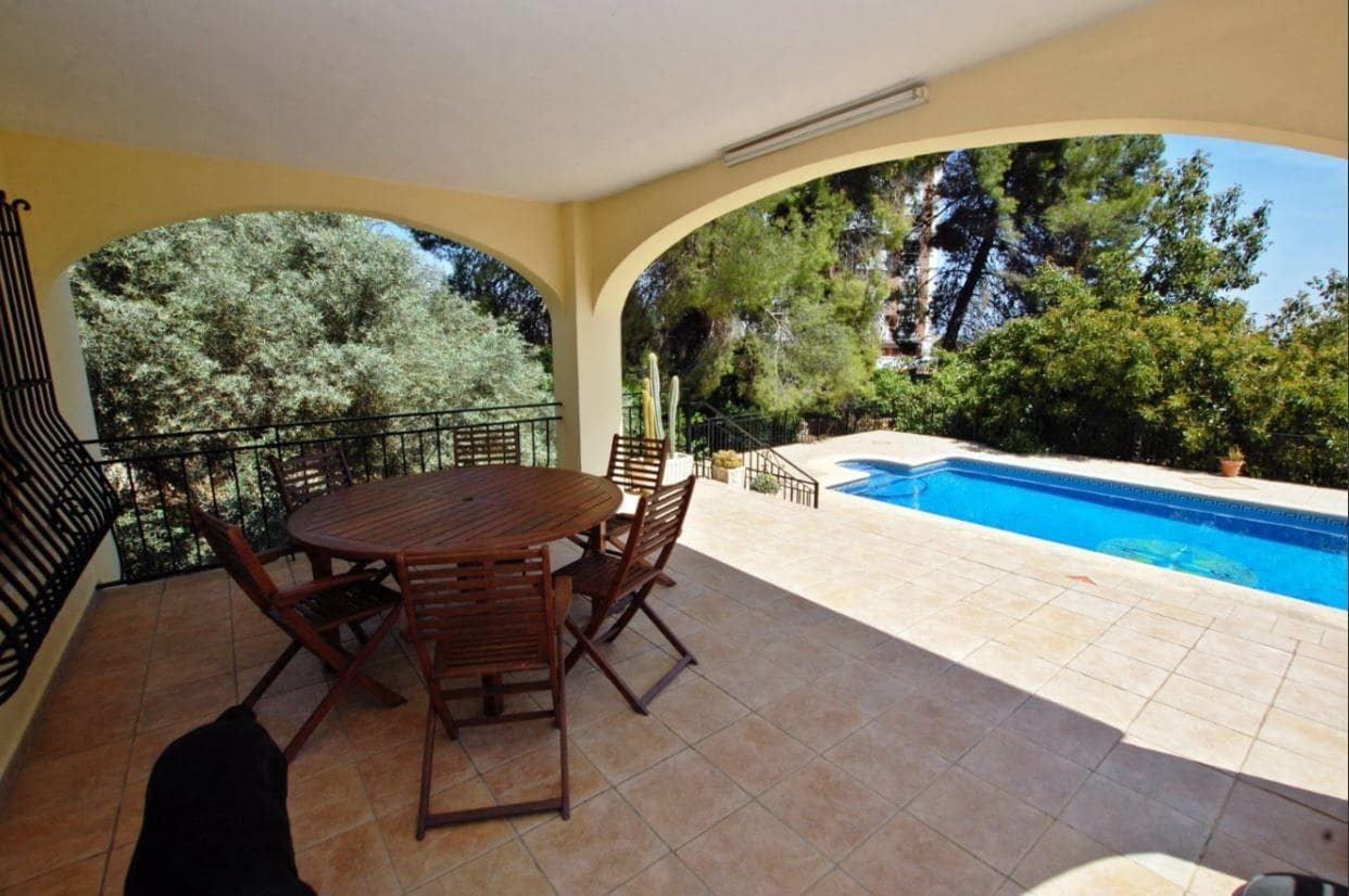 5 soveværelse Finca/Landehus til salg i Pego med swimmingpool - € 650.000 (Ref: 8564916)