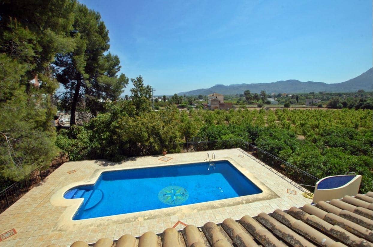5 soveværelse Finca/Landehus til salg i Pego med swimmingpool - € 650.000 (Ref: 8564916)