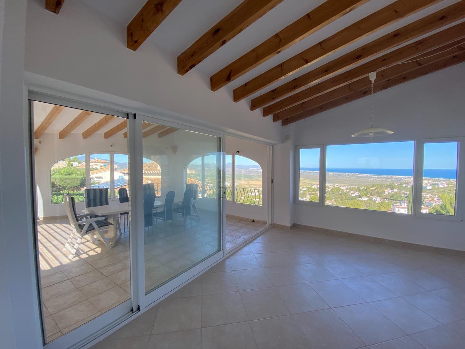 3 makuuhuone Huvila myytävänä paikassa Denia mukana uima-altaan - 580 000 € (Ref: 8576596)