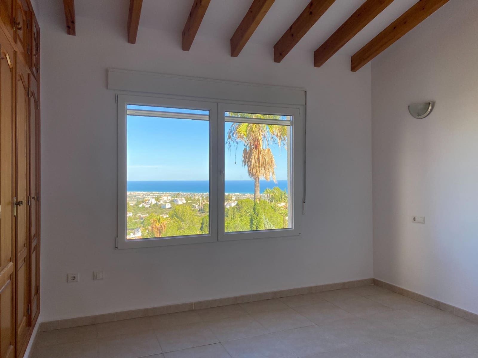 3 makuuhuone Huvila myytävänä paikassa Denia mukana uima-altaan - 580 000 € (Ref: 8576596)