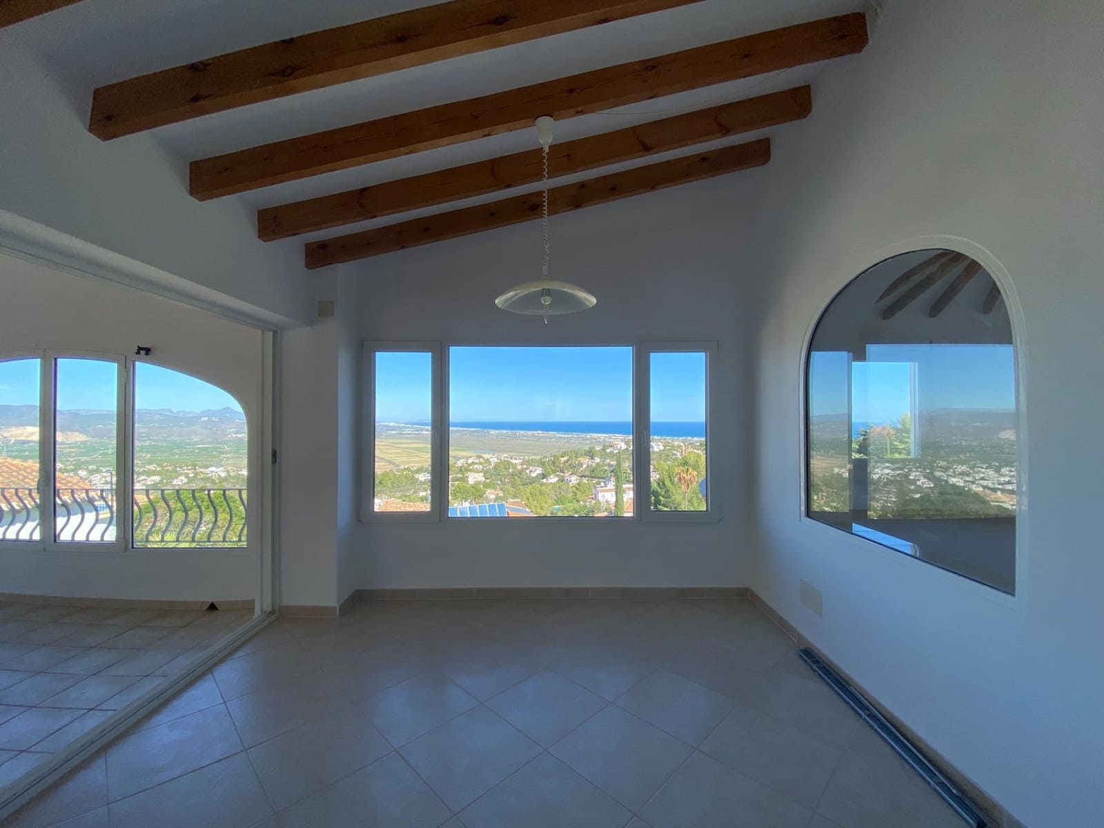 3 makuuhuone Huvila myytävänä paikassa Denia mukana uima-altaan - 580 000 € (Ref: 8576596)