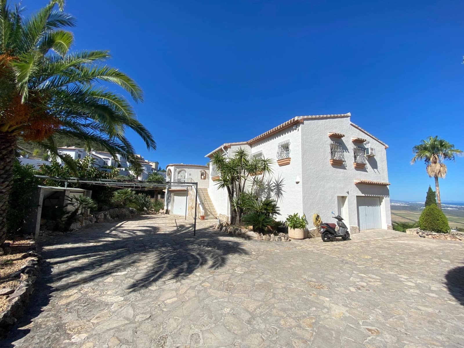 3 makuuhuone Huvila myytävänä paikassa Denia mukana uima-altaan - 580 000 € (Ref: 8576596)