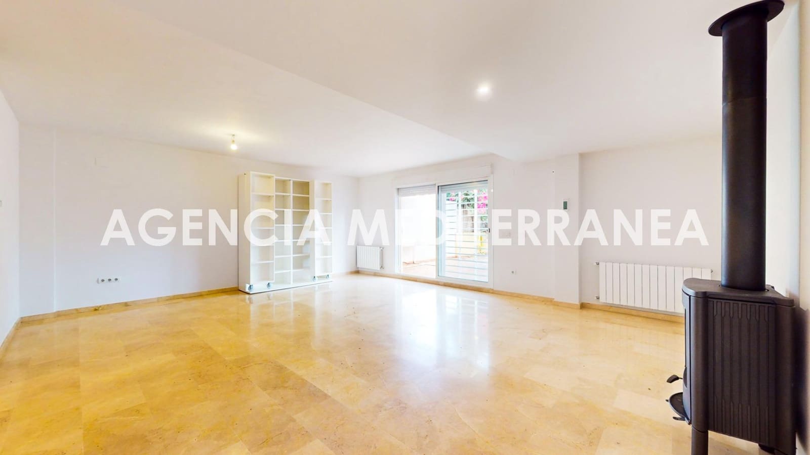 Pareado de 3 habitaciones en Paterna en venta con garaje - 495.000 € (Ref: 8641817)
