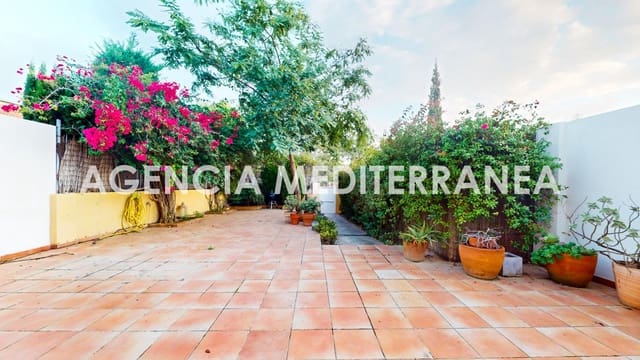 Pareado de 3 habitaciones en Paterna en venta con garaje - 495.000 € (Ref: 8641817)