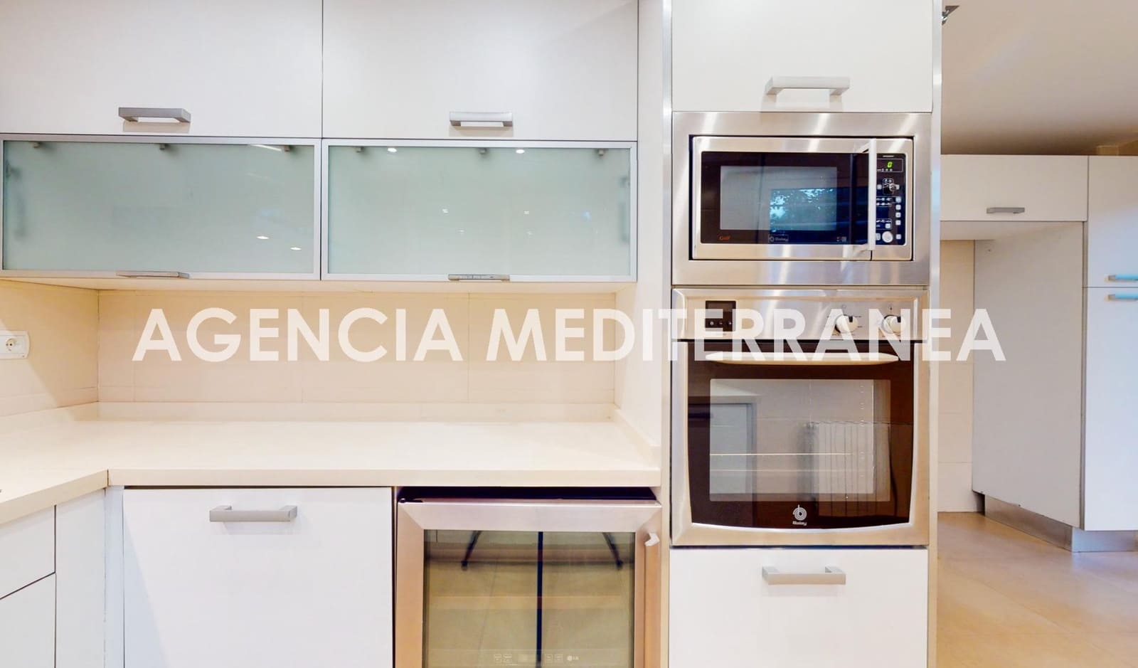 Pareado de 3 habitaciones en Paterna en venta con garaje - 495.000 € (Ref: 8641817)