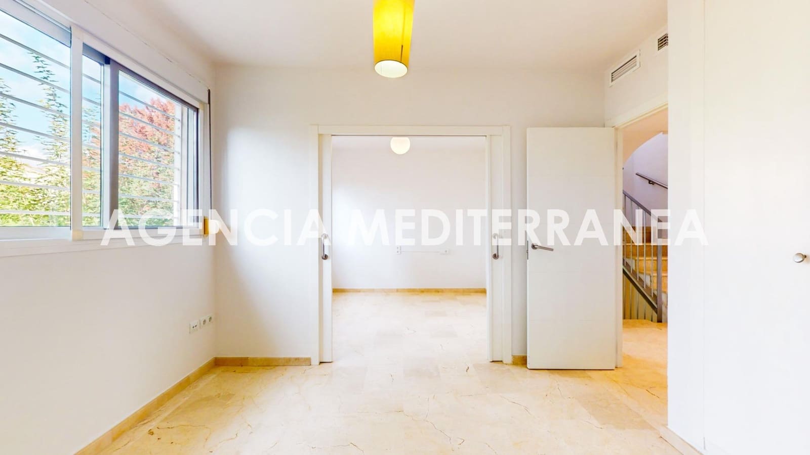Pareado de 3 habitaciones en Paterna en venta con garaje - 495.000 € (Ref: 8641817)