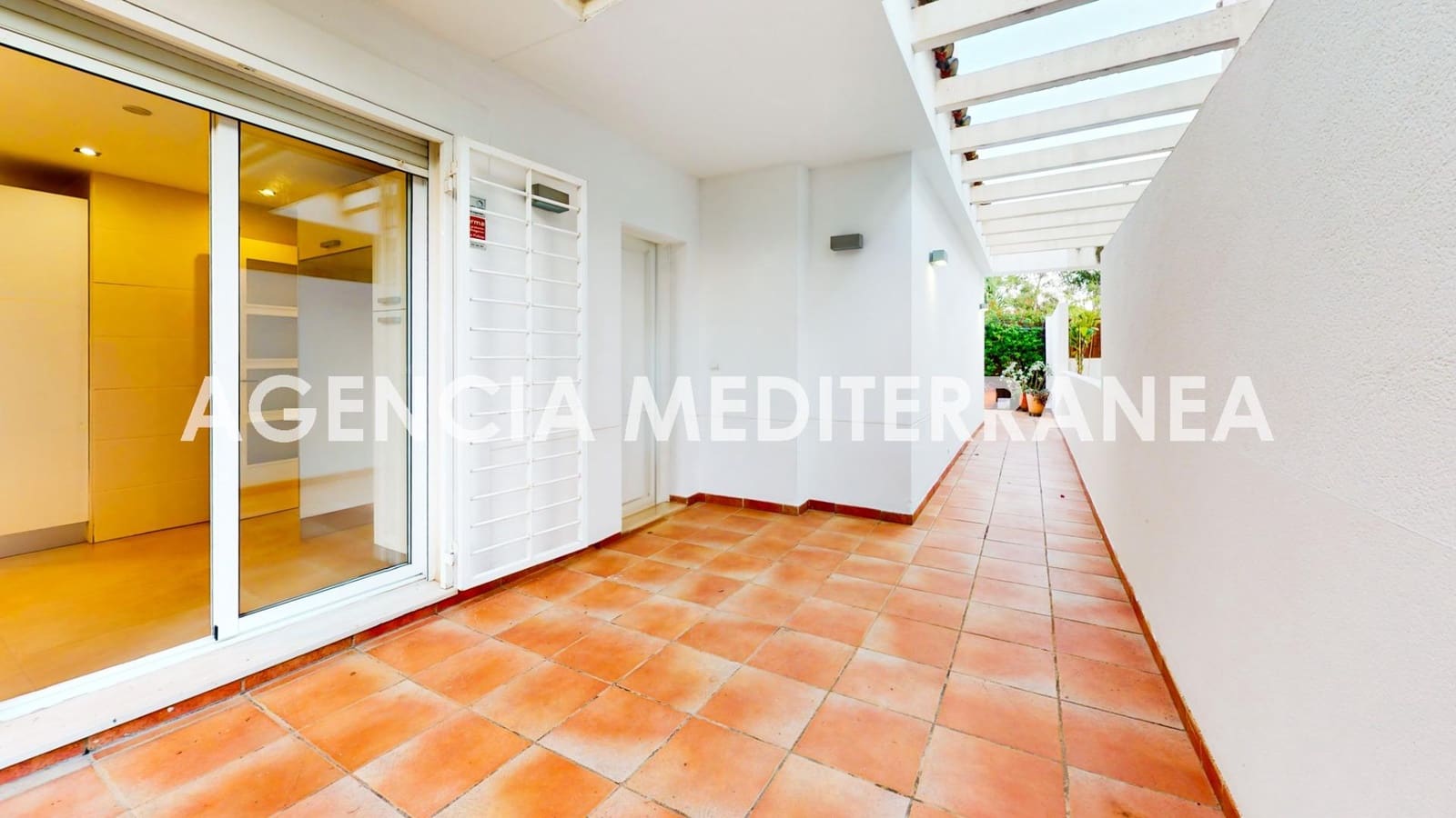 Pareado de 3 habitaciones en Paterna en venta con garaje - 495.000 € (Ref: 8641817)