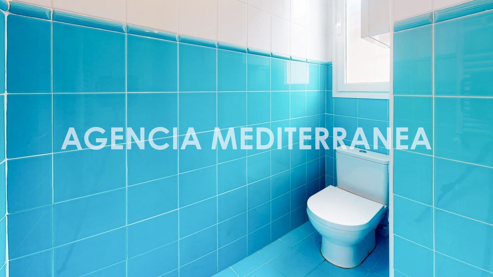 Pareado de 3 habitaciones en Paterna en venta con garaje - 495.000 € (Ref: 8641817)