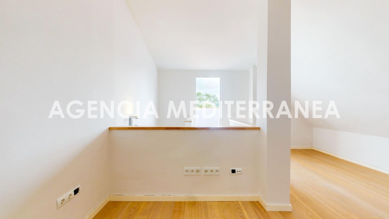 Pareado de 3 habitaciones en Paterna en venta con garaje - 495.000 € (Ref: 8641817)