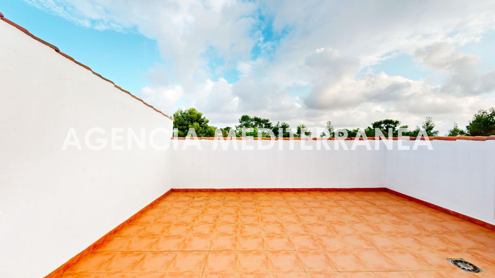 Pareado de 3 habitaciones en Paterna en venta con garaje - 495.000 € (Ref: 8641817)