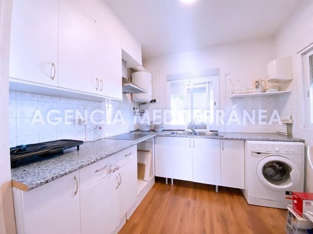 Chalet de 2 habitaciones en Dénia en venta - 500.000 € (Ref: 8767086)
