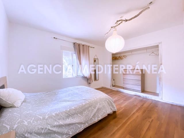 Chalet de 2 habitaciones en Dénia en venta - 500.000 € (Ref: 8767086)