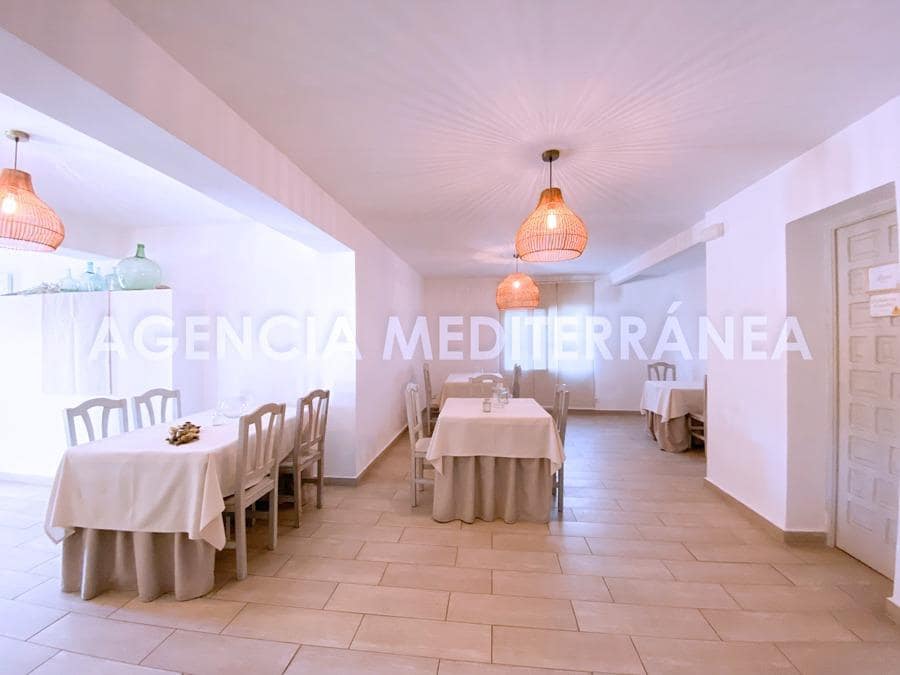 Chalet de 2 habitaciones en Dénia en venta - 500.000 € (Ref: 8767086)