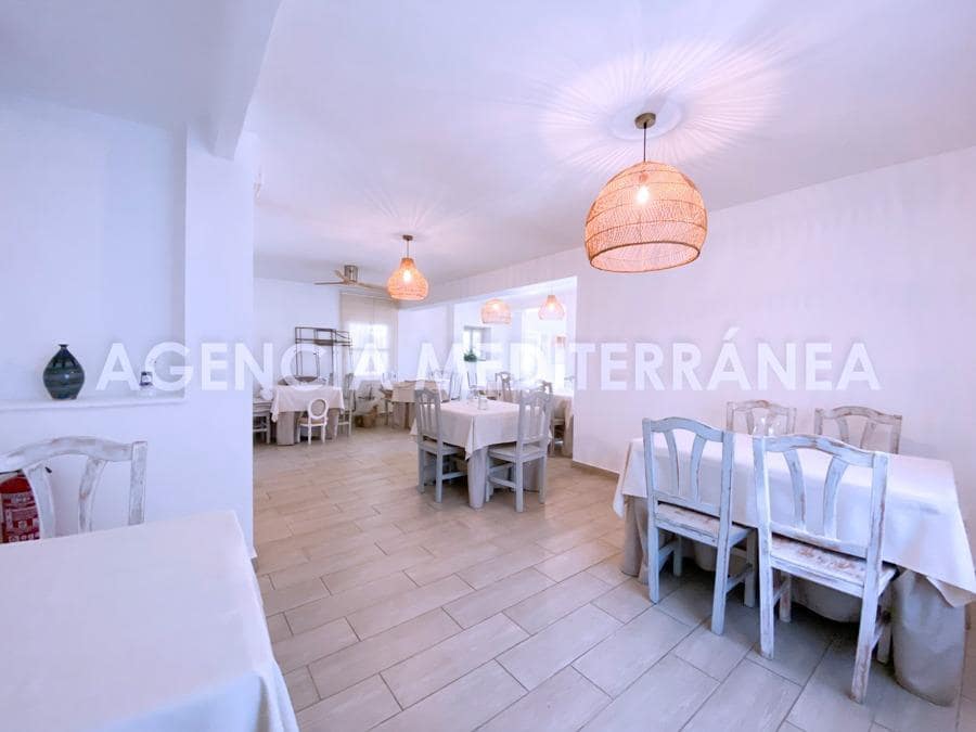 Chalet de 2 habitaciones en Dénia en venta - 500.000 € (Ref: 8767086)