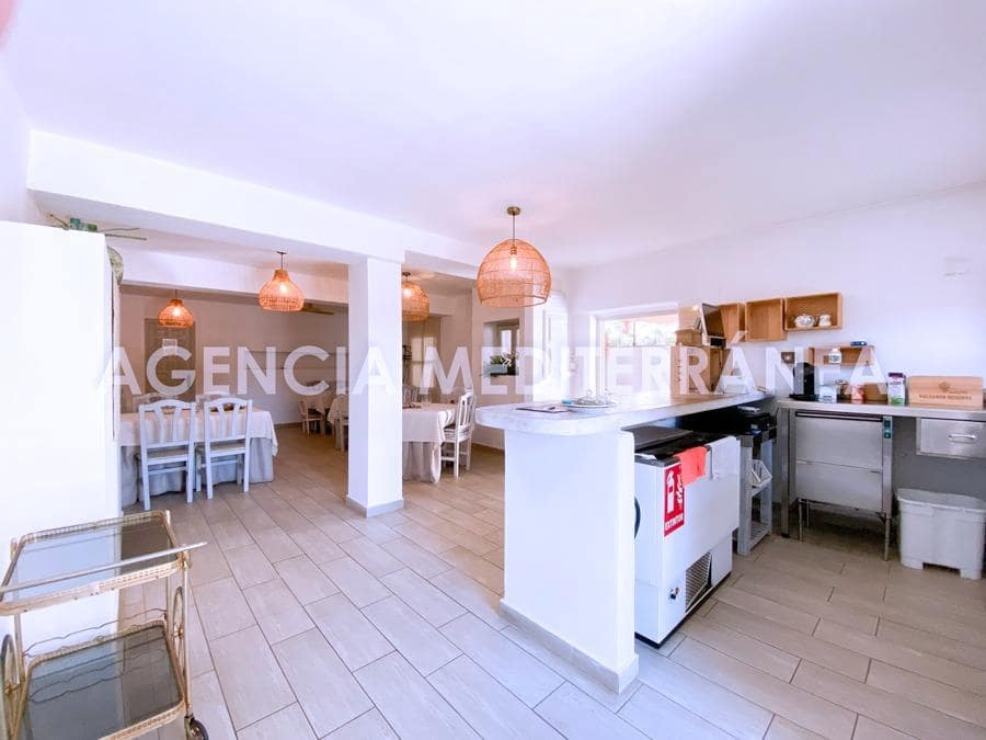 Chalet de 2 habitaciones en Dénia en venta - 500.000 € (Ref: 8767086)