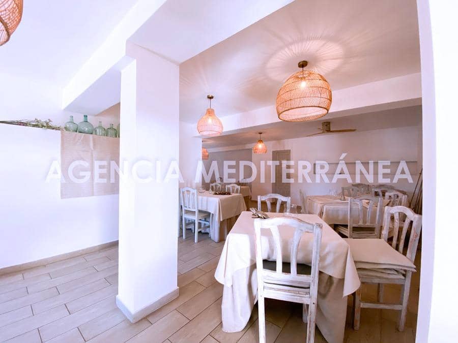 Chalet de 2 habitaciones en Dénia en venta - 500.000 € (Ref: 8767086)