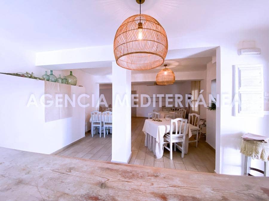 Chalet de 2 habitaciones en Dénia en venta - 500.000 € (Ref: 8767086)