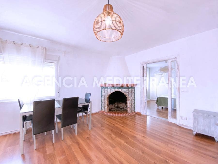 Chalet de 2 habitaciones en Dénia en venta - 500.000 € (Ref: 8767086)