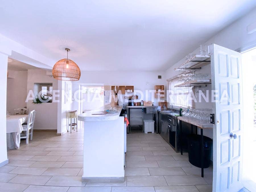 Chalet de 2 habitaciones en Dénia en venta - 500.000 € (Ref: 8767086)