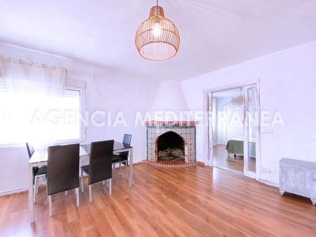 Chalet de 2 habitaciones en Dénia en venta - 500.000 € (Ref: 8767086)