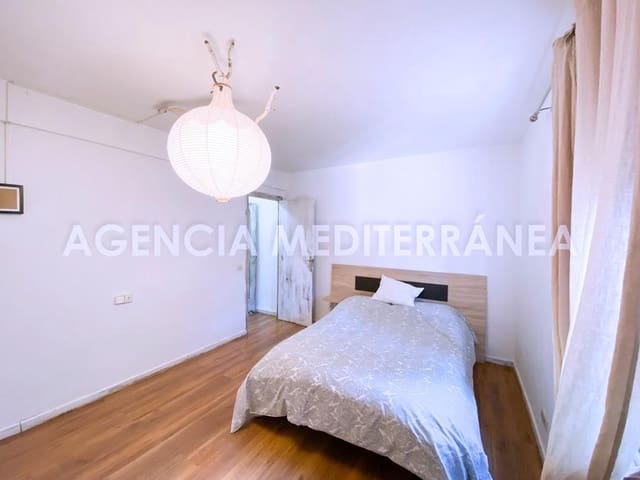 Chalet de 2 habitaciones en Dénia en venta - 500.000 € (Ref: 8767086)