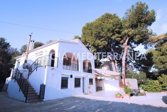 Chalet de 2 habitaciones en Dénia en venta - 500.000 € (Ref: 8767086)