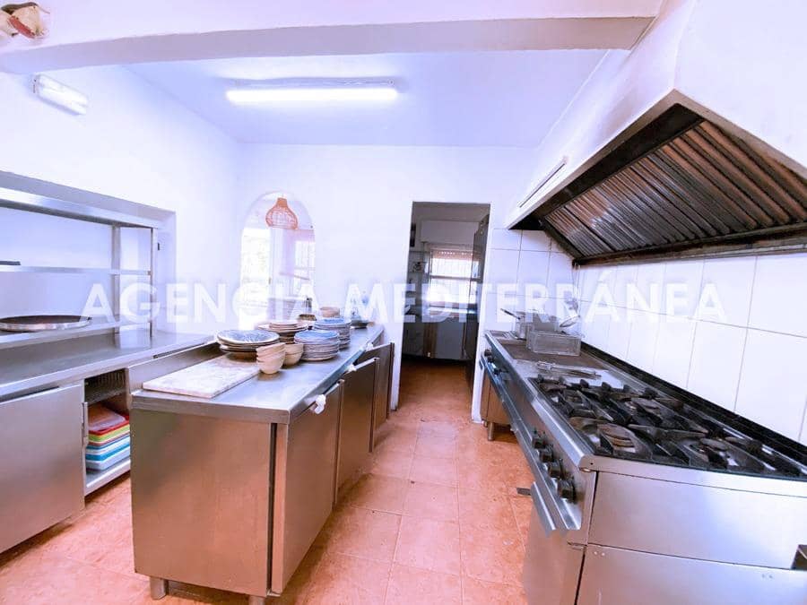 Chalet de 2 habitaciones en Dénia en venta - 500.000 € (Ref: 8767086)