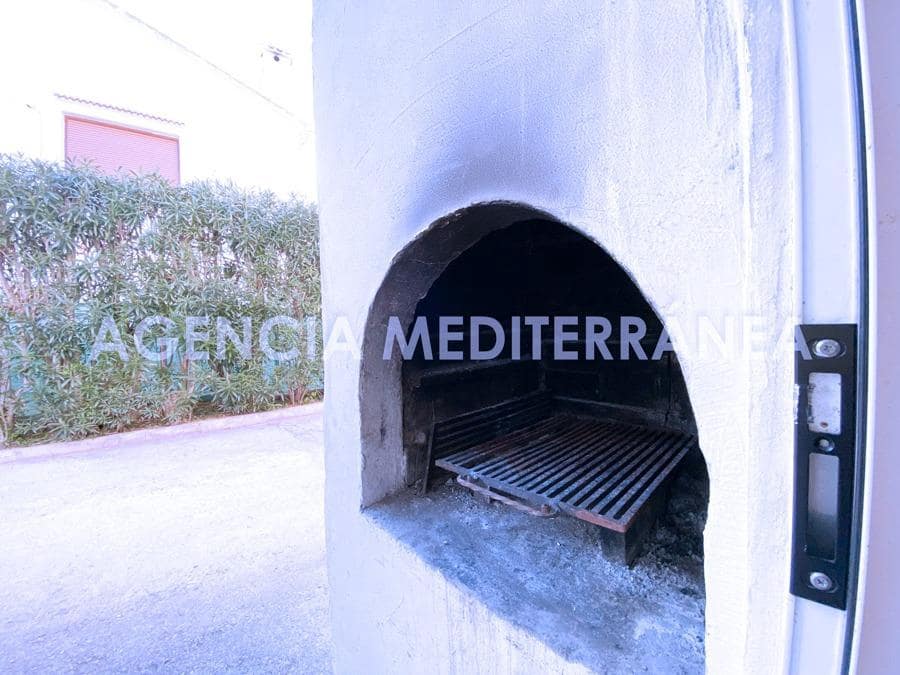 Chalet de 2 habitaciones en Dénia en venta - 500.000 € (Ref: 8767086)