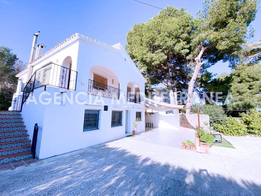 Chalet de 2 habitaciones en Dénia en venta - 500.000 € (Ref: 8767086)