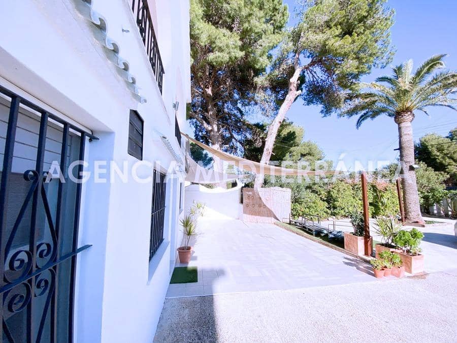 Chalet de 2 habitaciones en Dénia en venta - 500.000 € (Ref: 8767086)