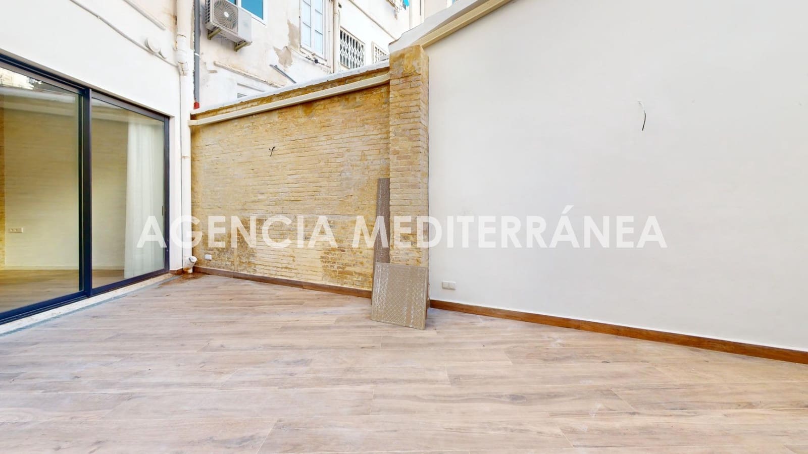 1 slaapkamer Flat te koop in Valencia stad - € 380.000 (Ref: 8792527)