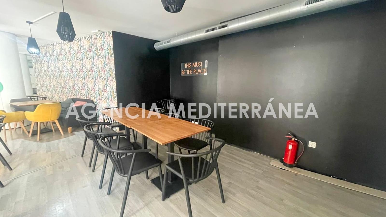 Erhverv til leje i Valencia by - € 3.300 (Ref: 8867298)