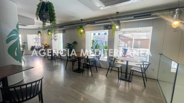 Kaupallinen vuokrattavana paikassa Ciutat Vella, Valencia kaupunki - 3 300 € (Ref: 8867298)