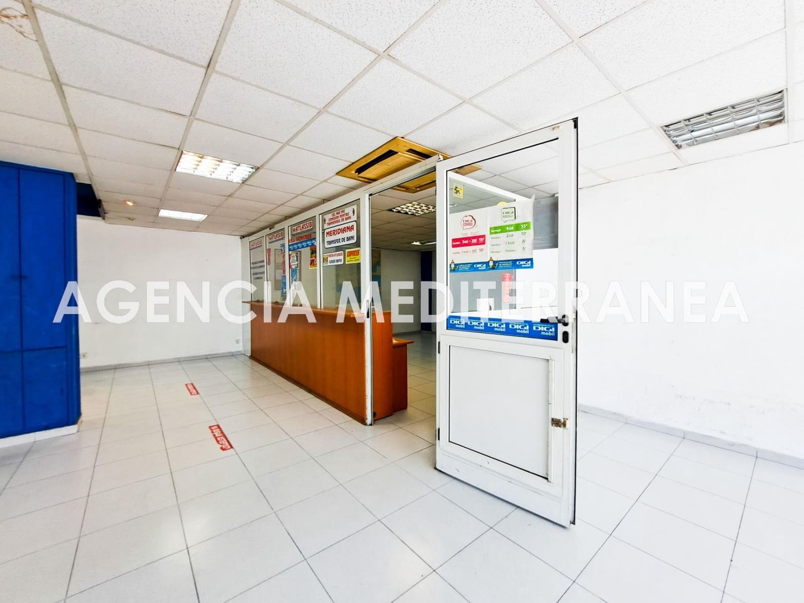 Komercyjne do wynajęcia w Miasto Walencja - 900 € (Ref: 8867302)