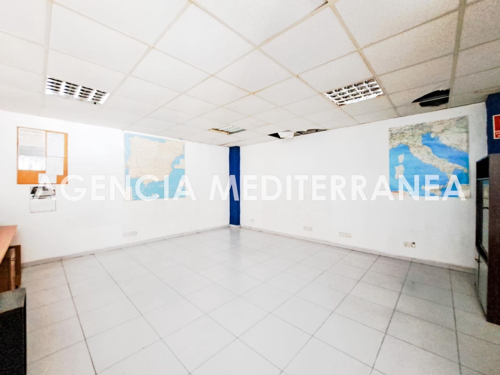 Komercyjne do wynajęcia w Miasto Walencja - 900 € (Ref: 8867302)